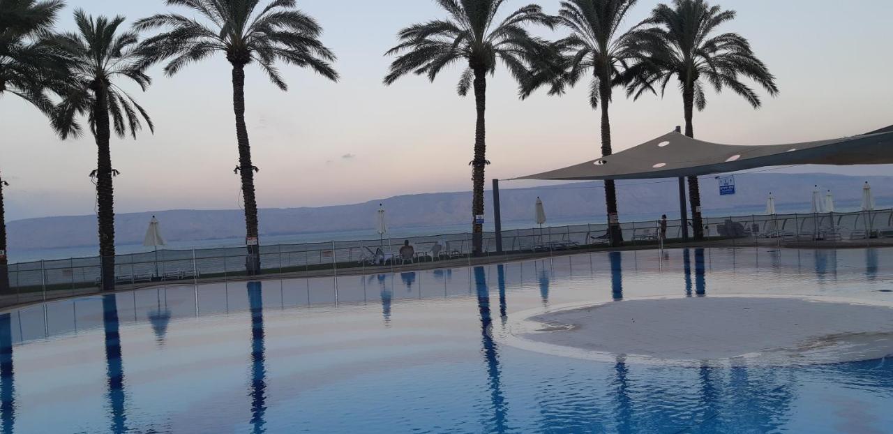 Gai Beach Hotel Tiberias Exterior photo